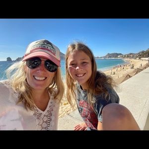 Meet your Posher, Hollen